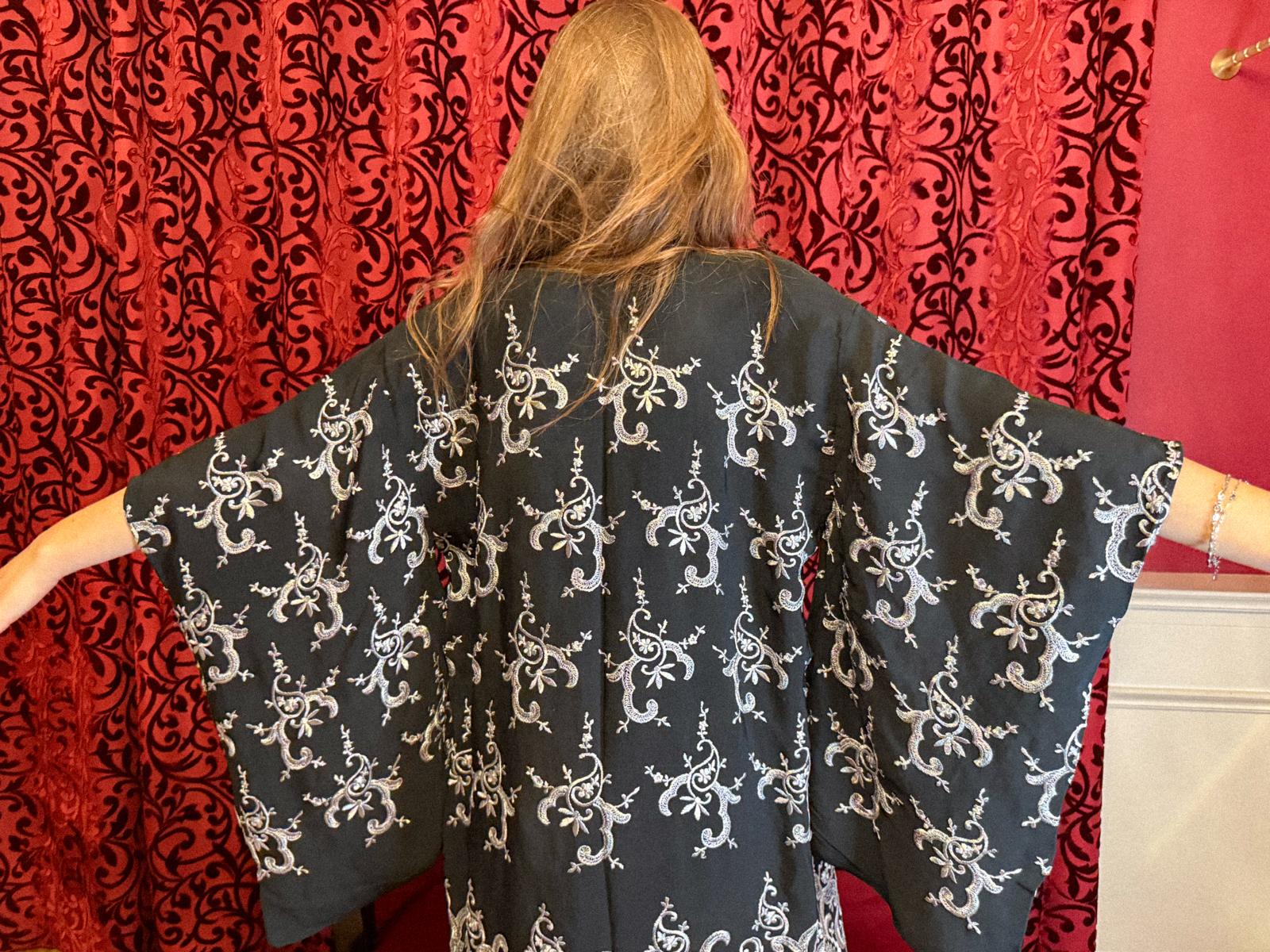 Antique 1920s/30s Embroidered Robe/Kimono
