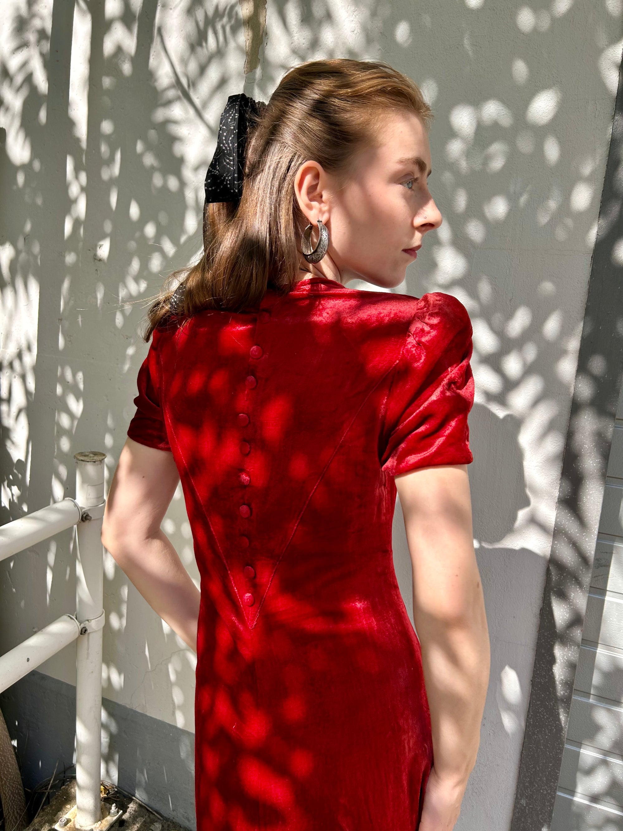 Crimson Silk velvet late 1930s / early 40s Button-Up Dress