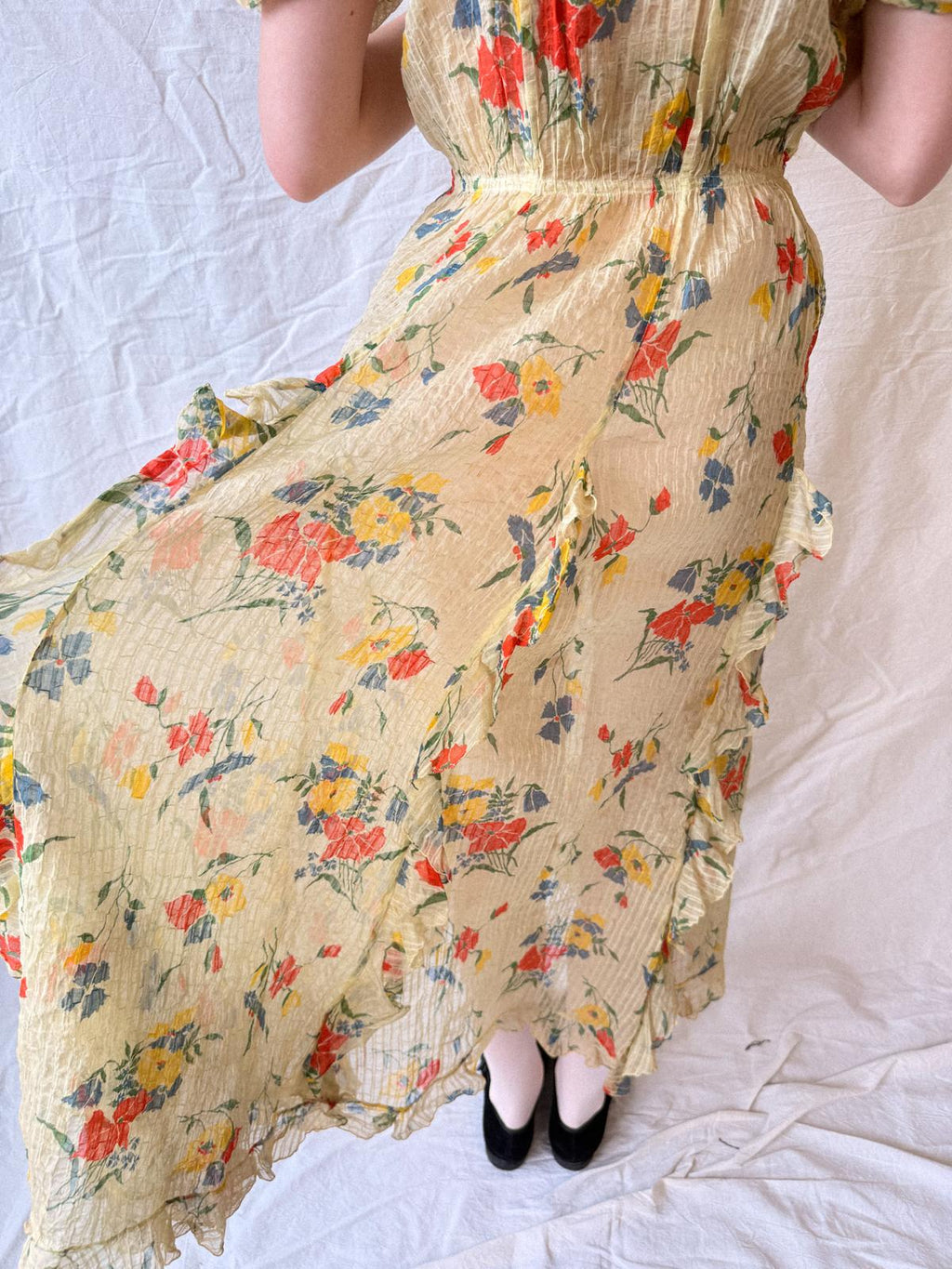 1930er halbdurchsichtiges Partykleid aus gekräuseltem Rayon-Taft