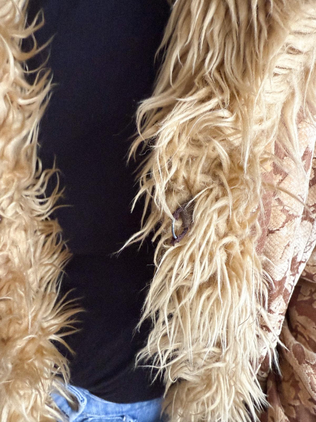 Penny Lane Mantel im afghanischen Brokatstil aus den 1970er Jahren mit Kunstpelzbesatz