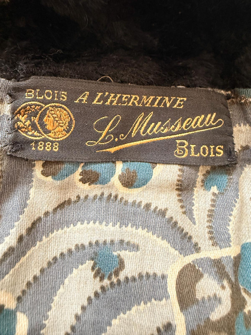 1920s French Black Plush Velvet Cocoon Coat – L. Musseau, Blois