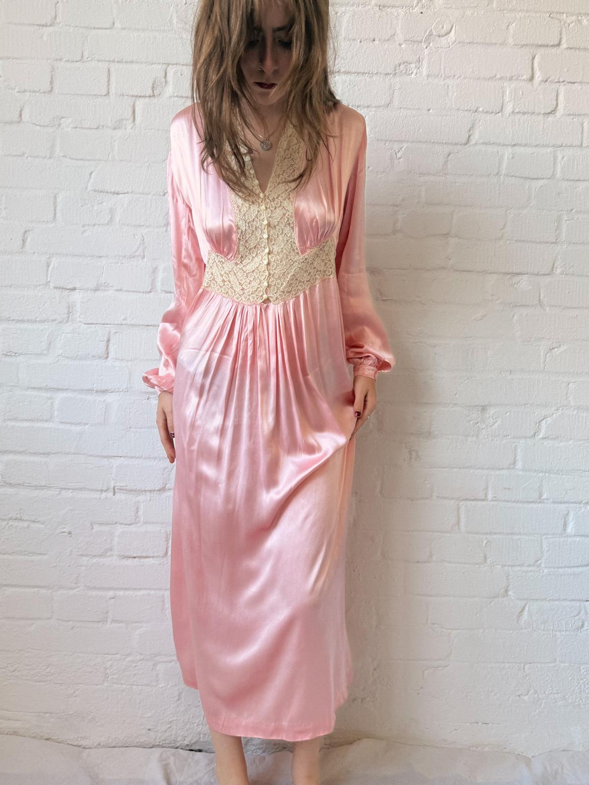1930s Sik Satin and Lace Nightgown