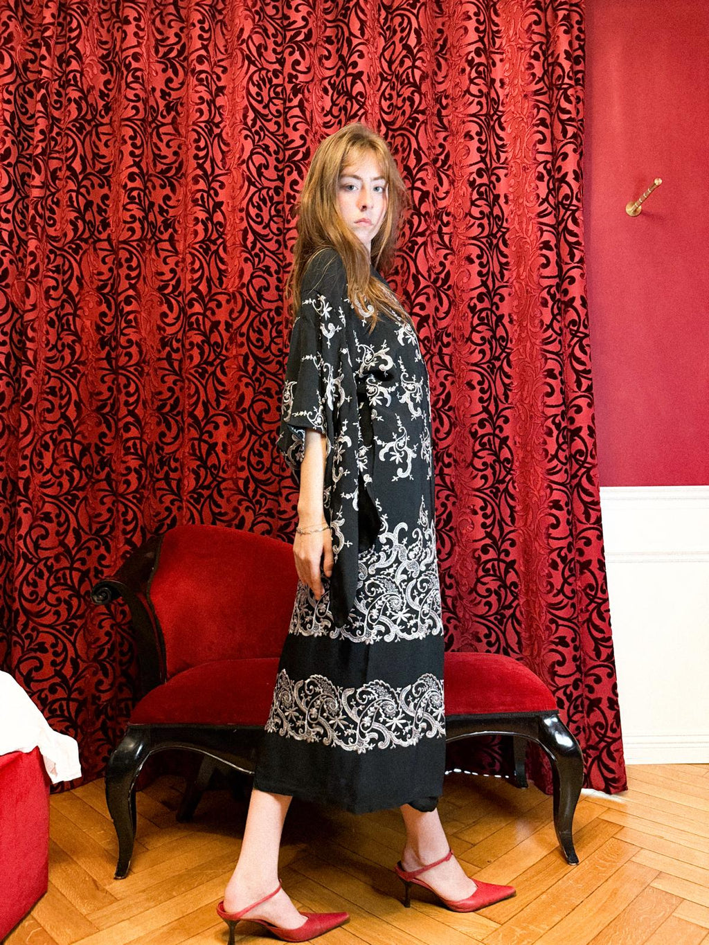 Antique 1920s/30s Embroidered Robe/Kimono