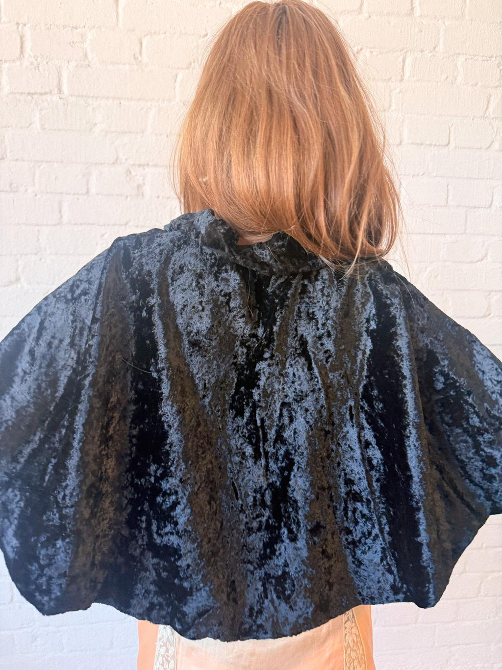 1930s Black Velvet Evening Capelet with Collar and Tie-Neck
