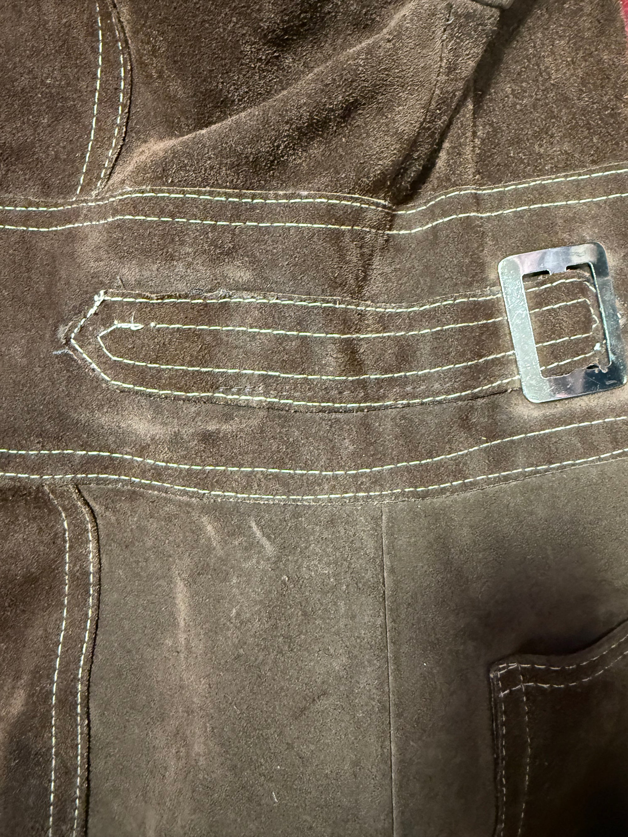 Brauner Wildleder-Penny-Lane-Mantel aus den 1970er-Jahren mit Knopfleiste und opulentem Schaffellkragen