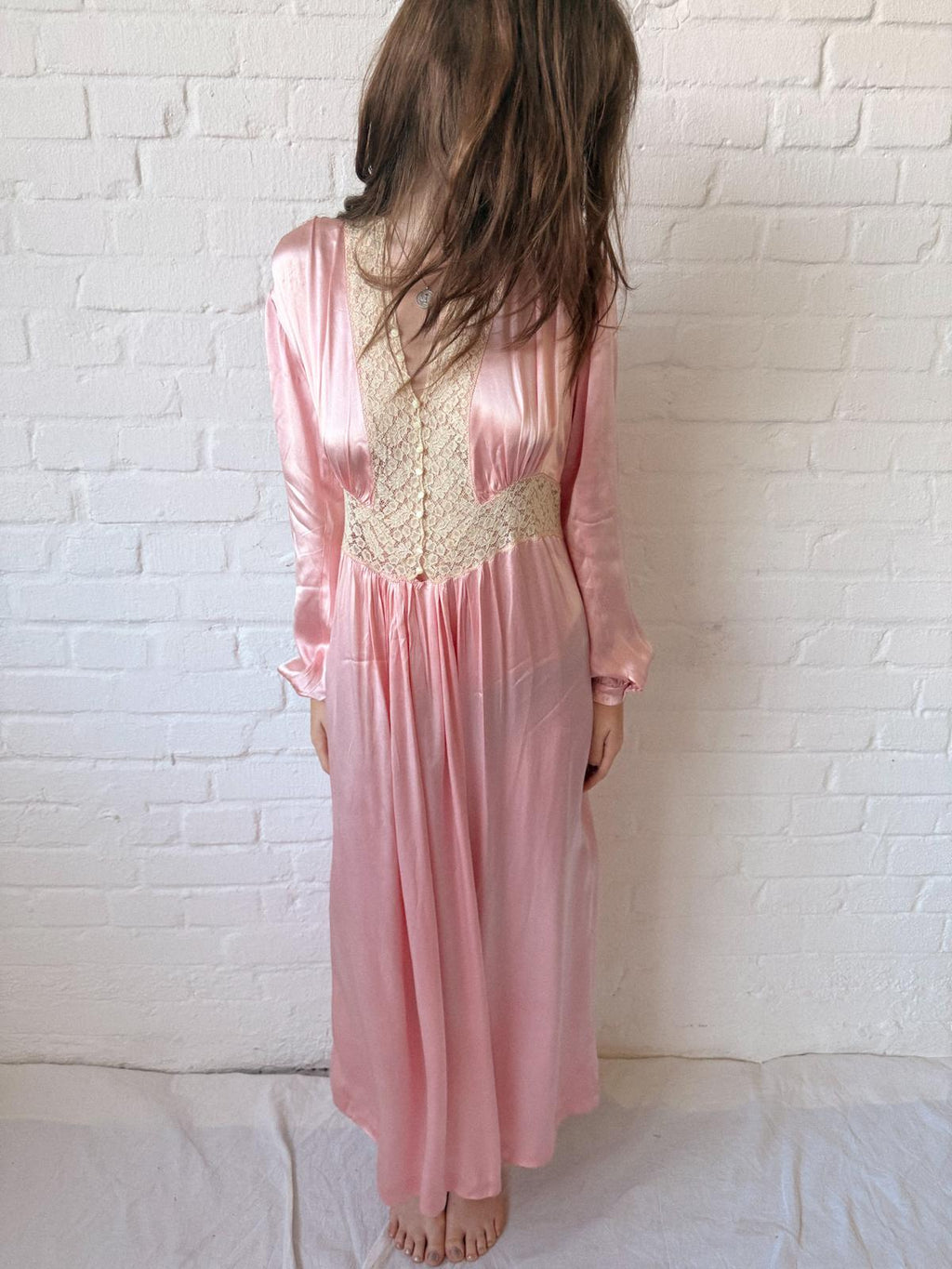 1930s Sik Satin and Lace Nightgown