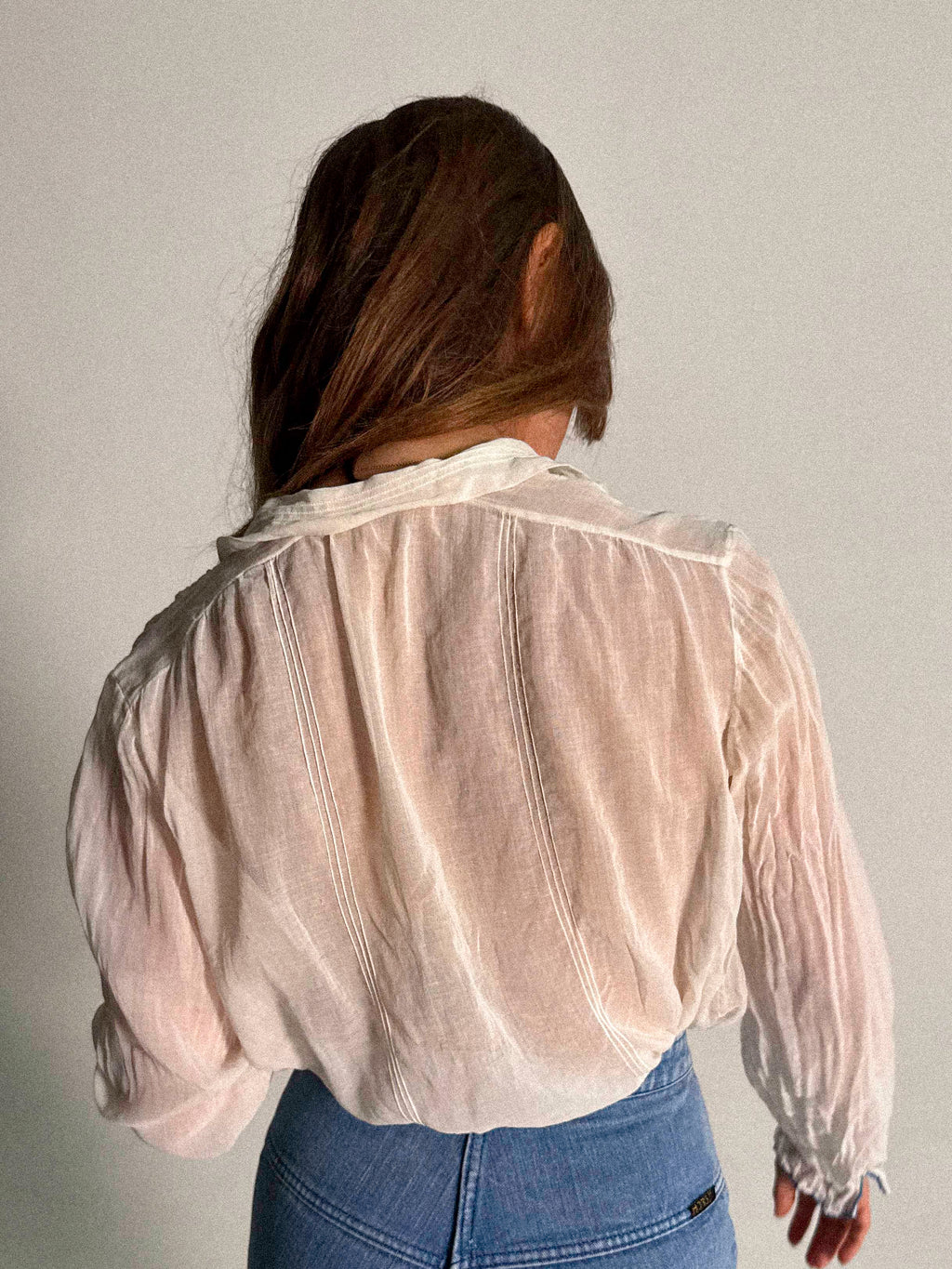 Bestickte Baumwollgaze-Bluse aus den 1930er-Jahren