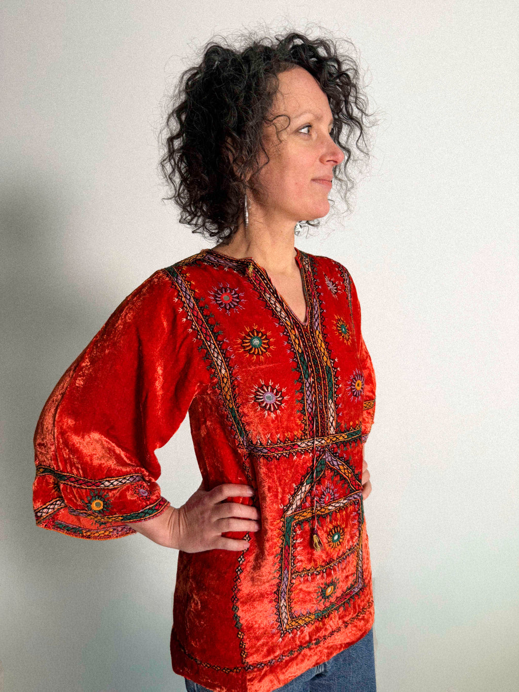 Samt-Tunika-Top aus der afghanischen Baluchi-Kultur der 1960er-70er Jahre