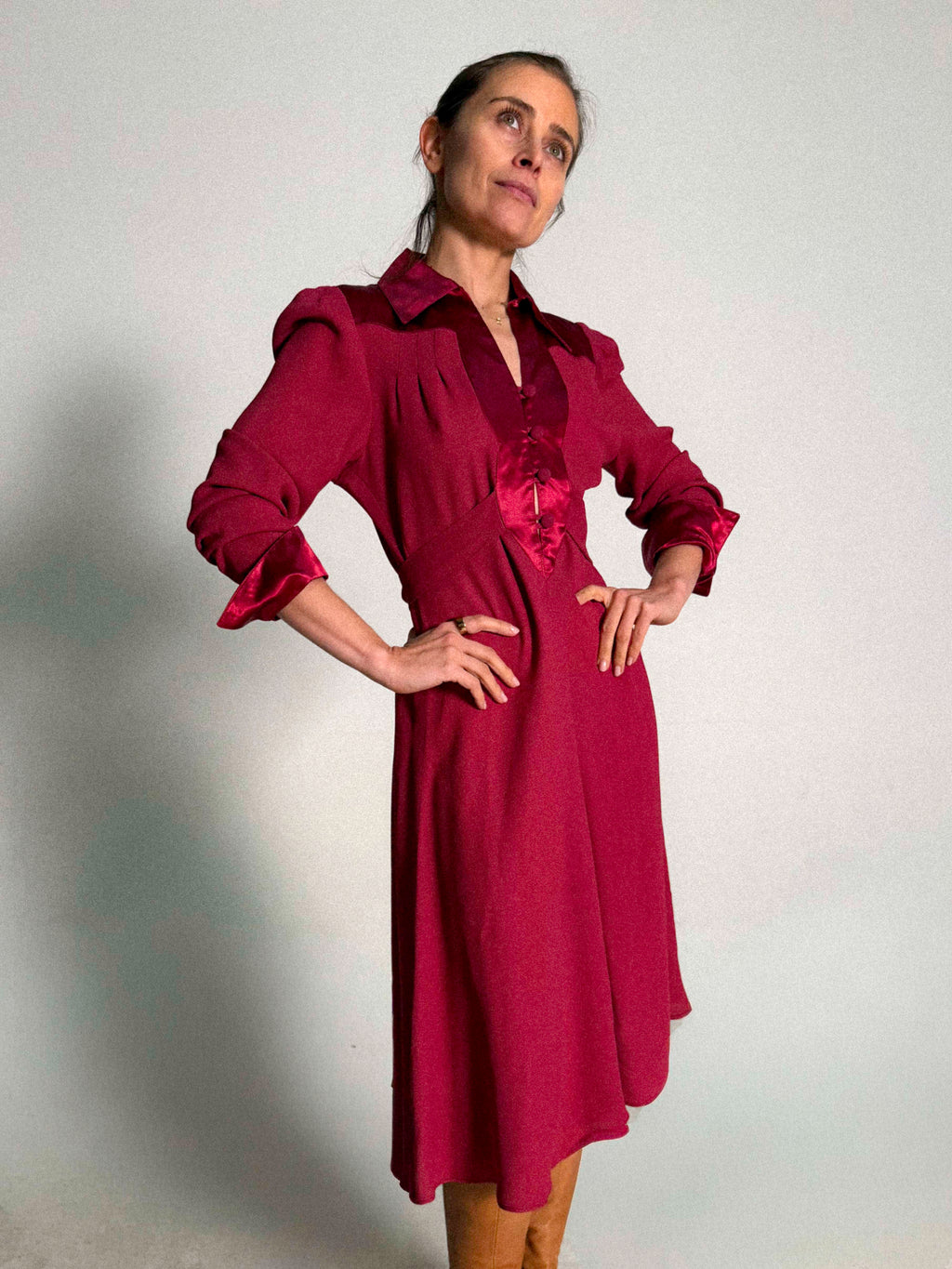 Ossie Clark für Radley Kleid aus Moose Crêpe mit Satinbesatz aus den 1970er Jahren