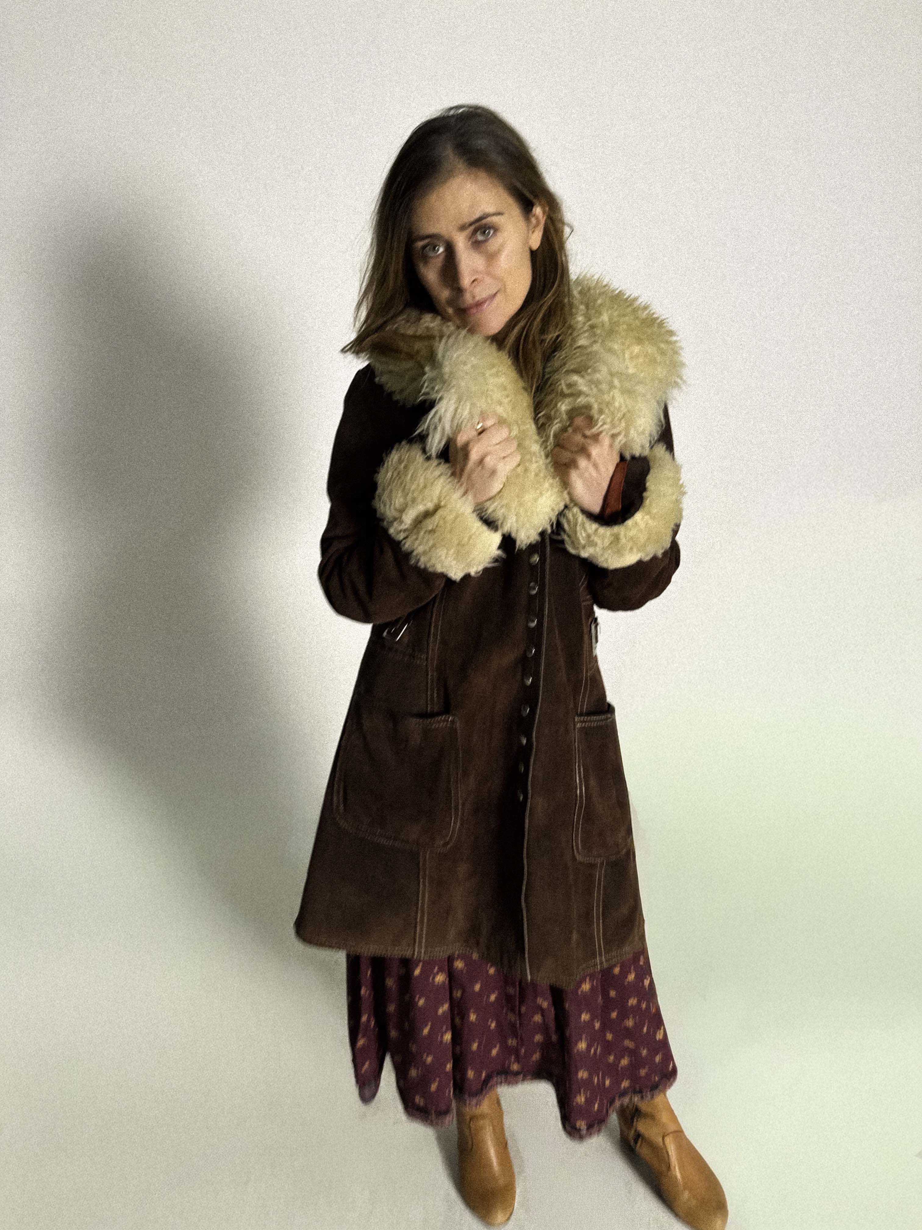 1970s Brown Suede Button-Up Penny Lane Coat with Opulent Sheepskin Collar