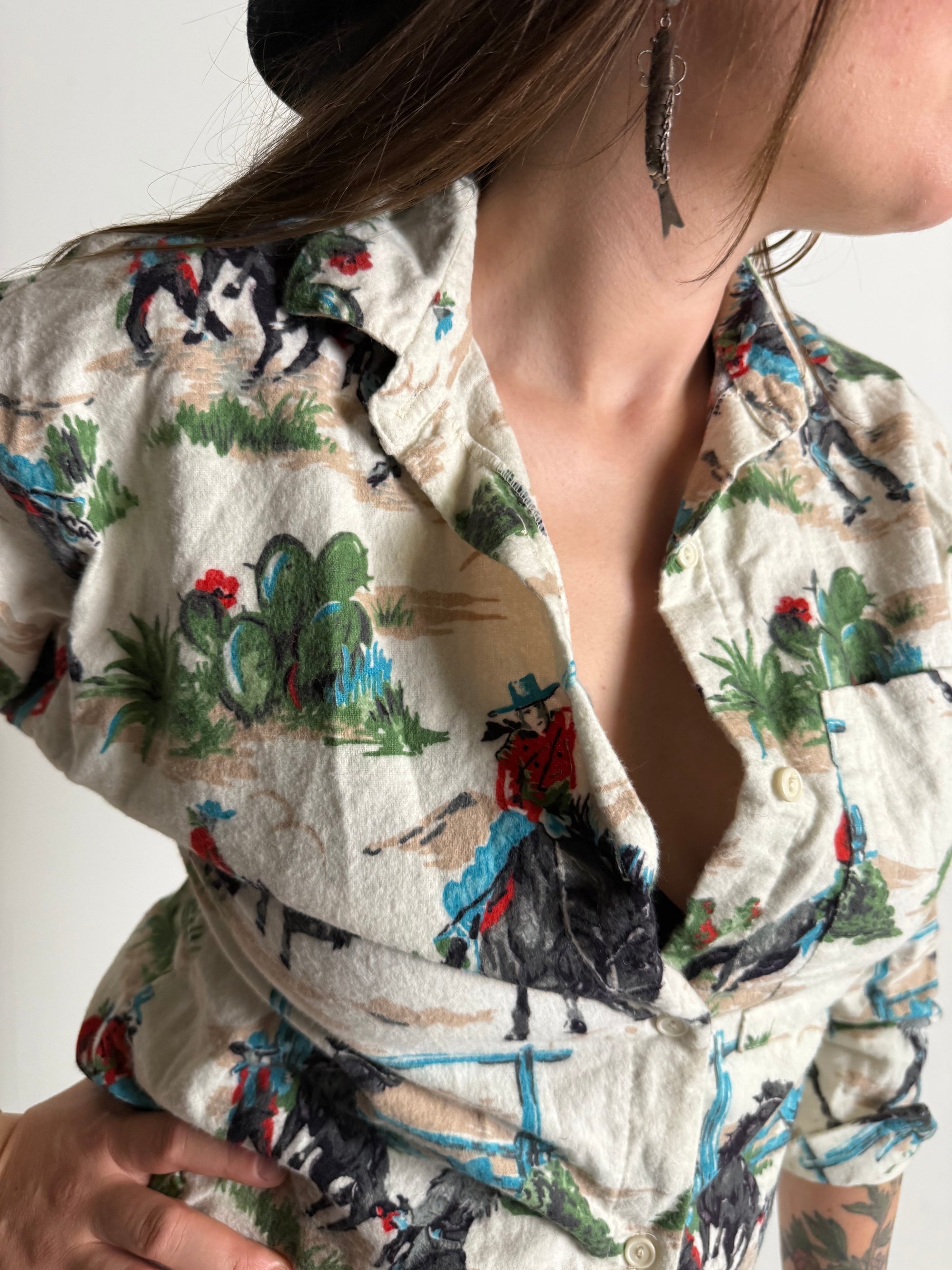 1960s Button-Through Flannel Novelty Shirt with Cowboy Print