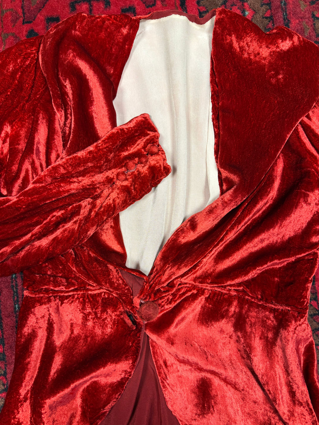 1930s Crimson Silk Velvet Jacket