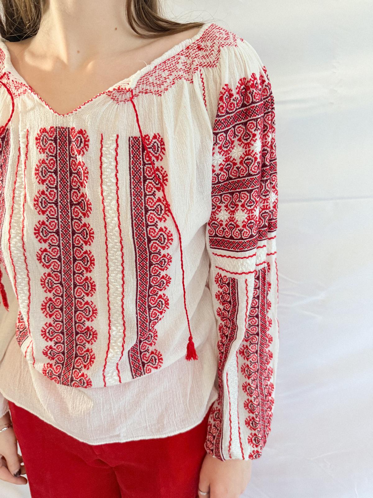 1940s Eastern European Embroidered Blouse in Red and Cream Cheesecloth