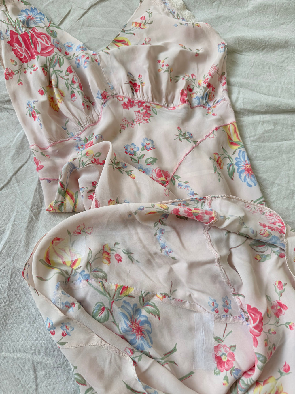 Blumenkleid aus Viskose, 1930er-Jahre