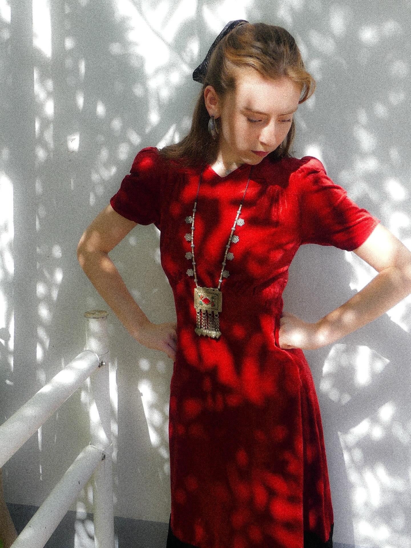 Crimson Silk velvet late 1930s / early 40s Button-Up Dress