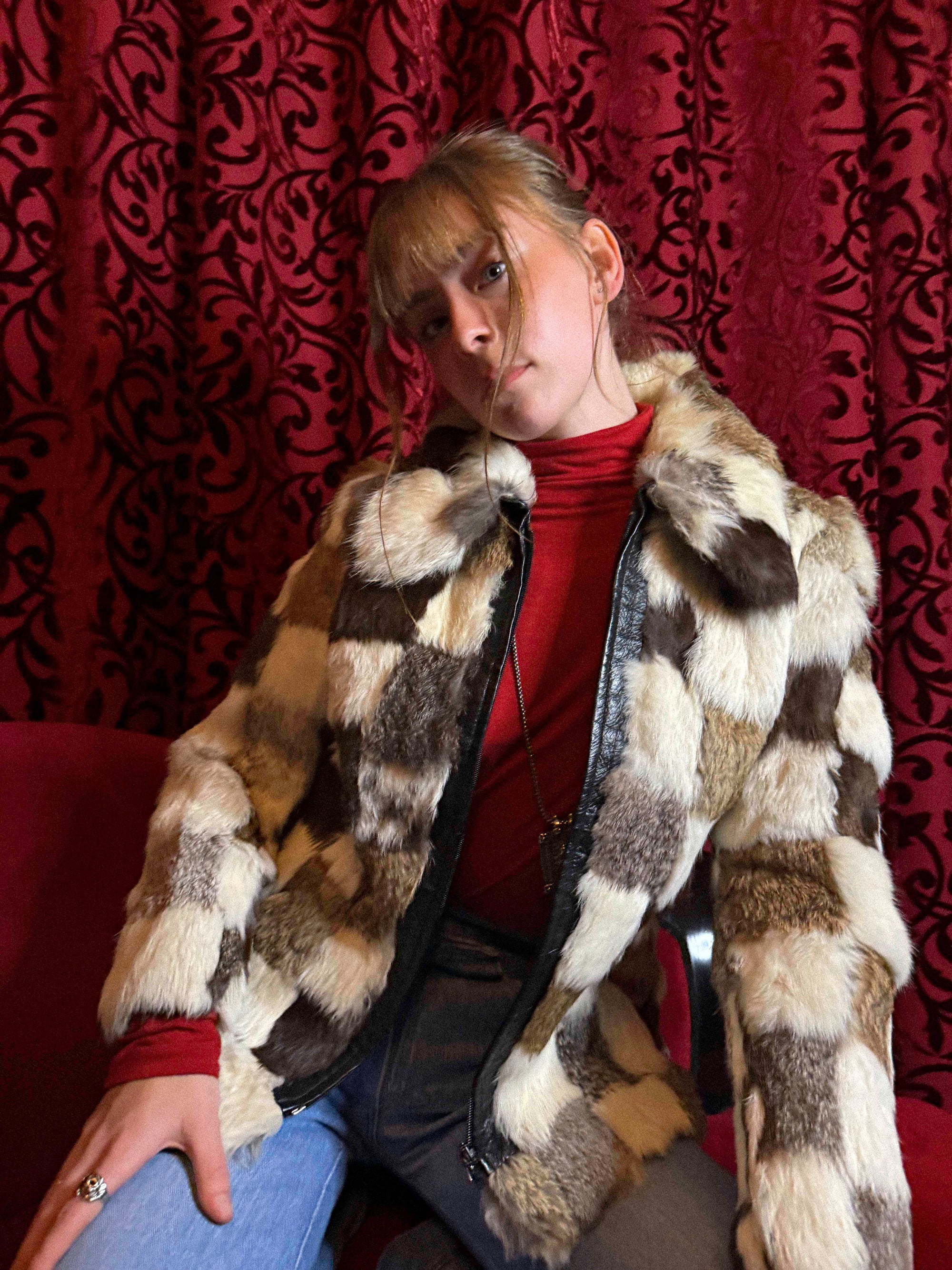 Patchwork-Jacke aus Pelz und Leder der 1970er Jahre – Schachbrettmuster mit Dolchkragen, Glam-Rock-Ikone