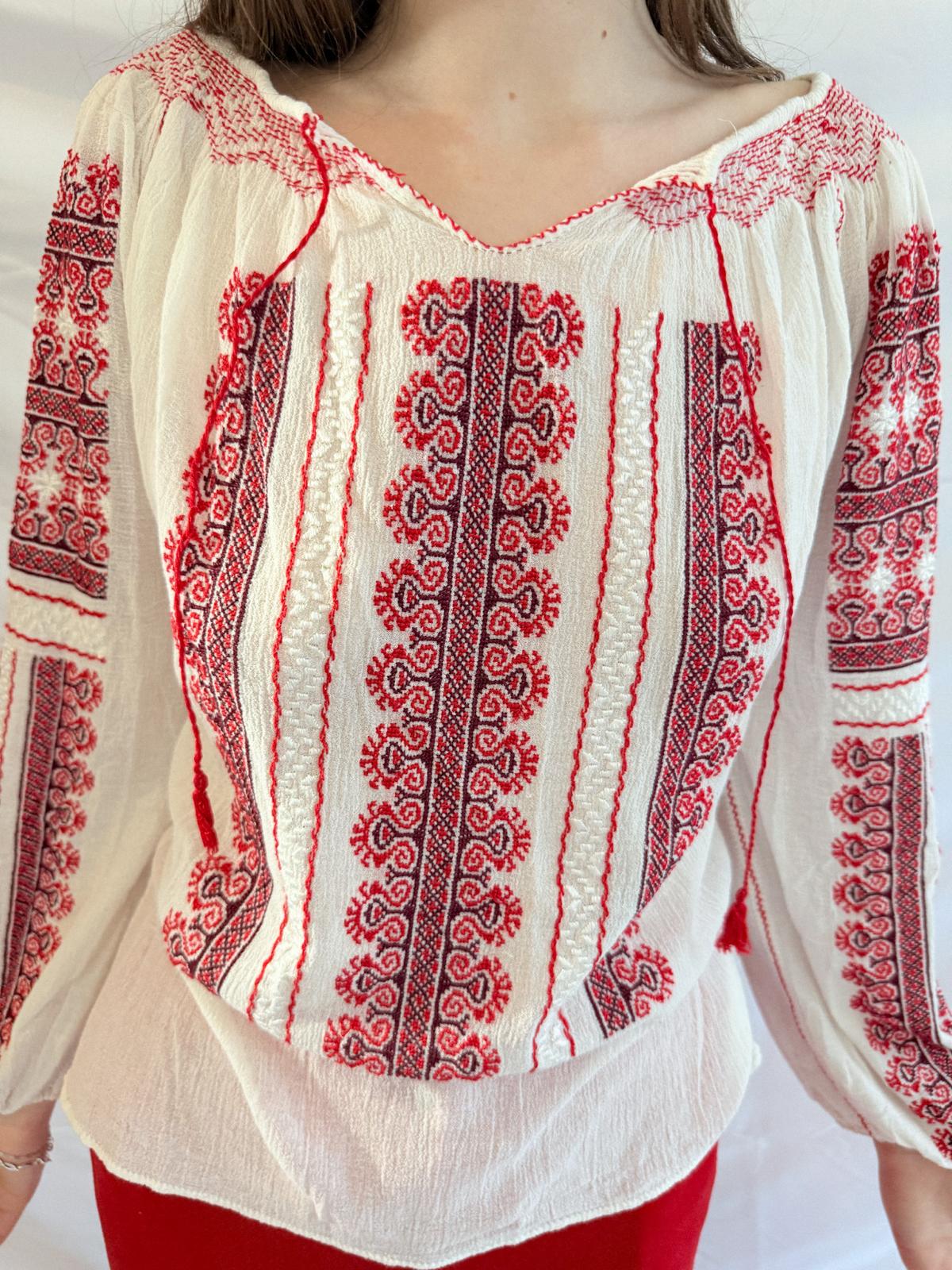 1940s Eastern European Embroidered Blouse in Red and Cream Cheesecloth