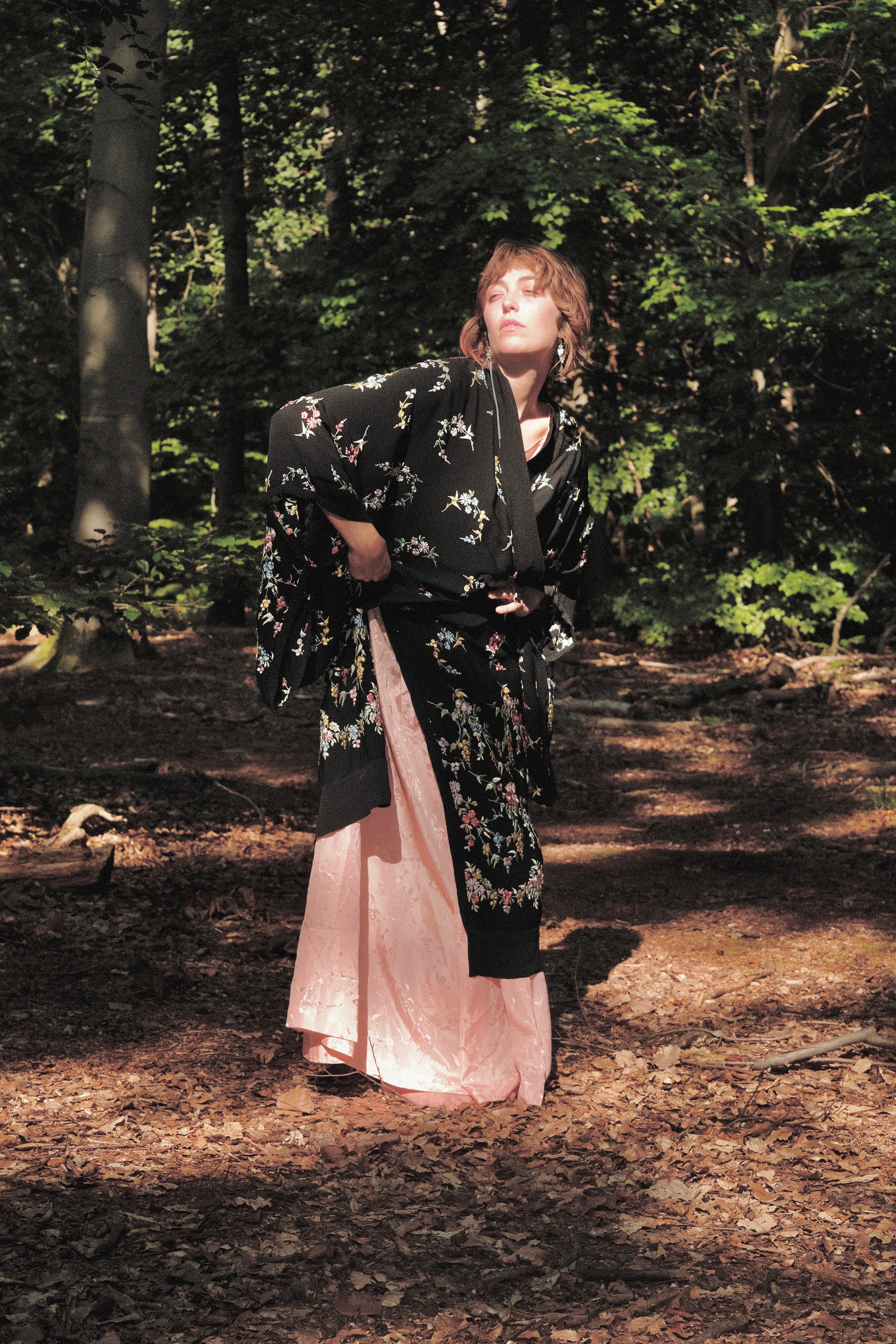 1920 Embroidered Blooms Kimono Robe – Sehnsucht Collection