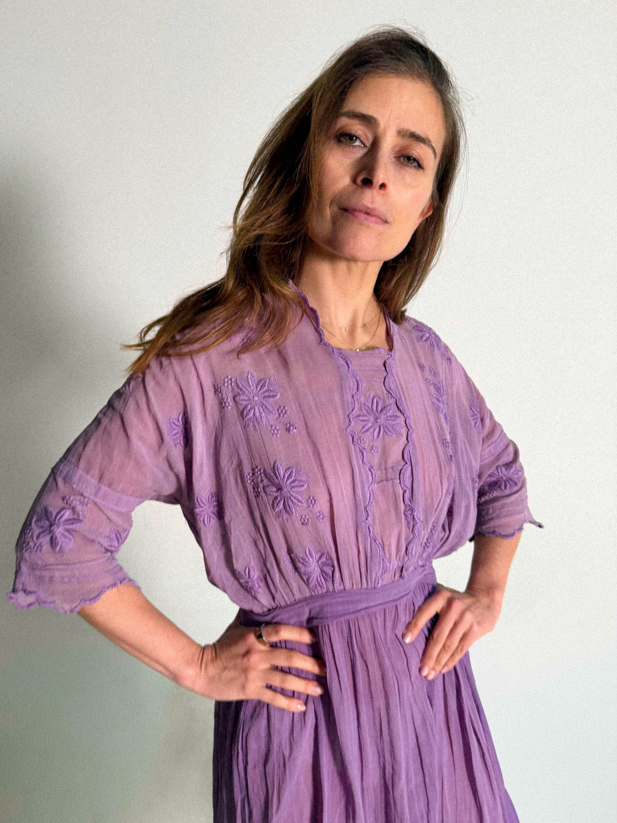 Originales Edwardianisches Kleid, in den 1970er Jahren lila gefärbt