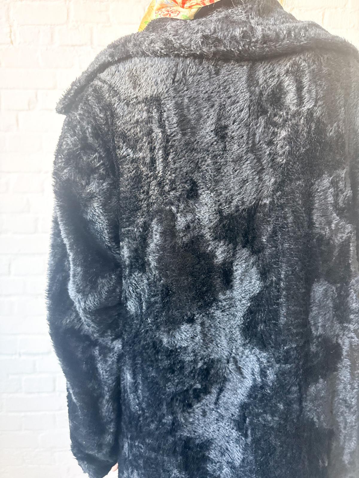 1920s French Black Plush Velvet Cocoon Coat – L. Musseau, Blois