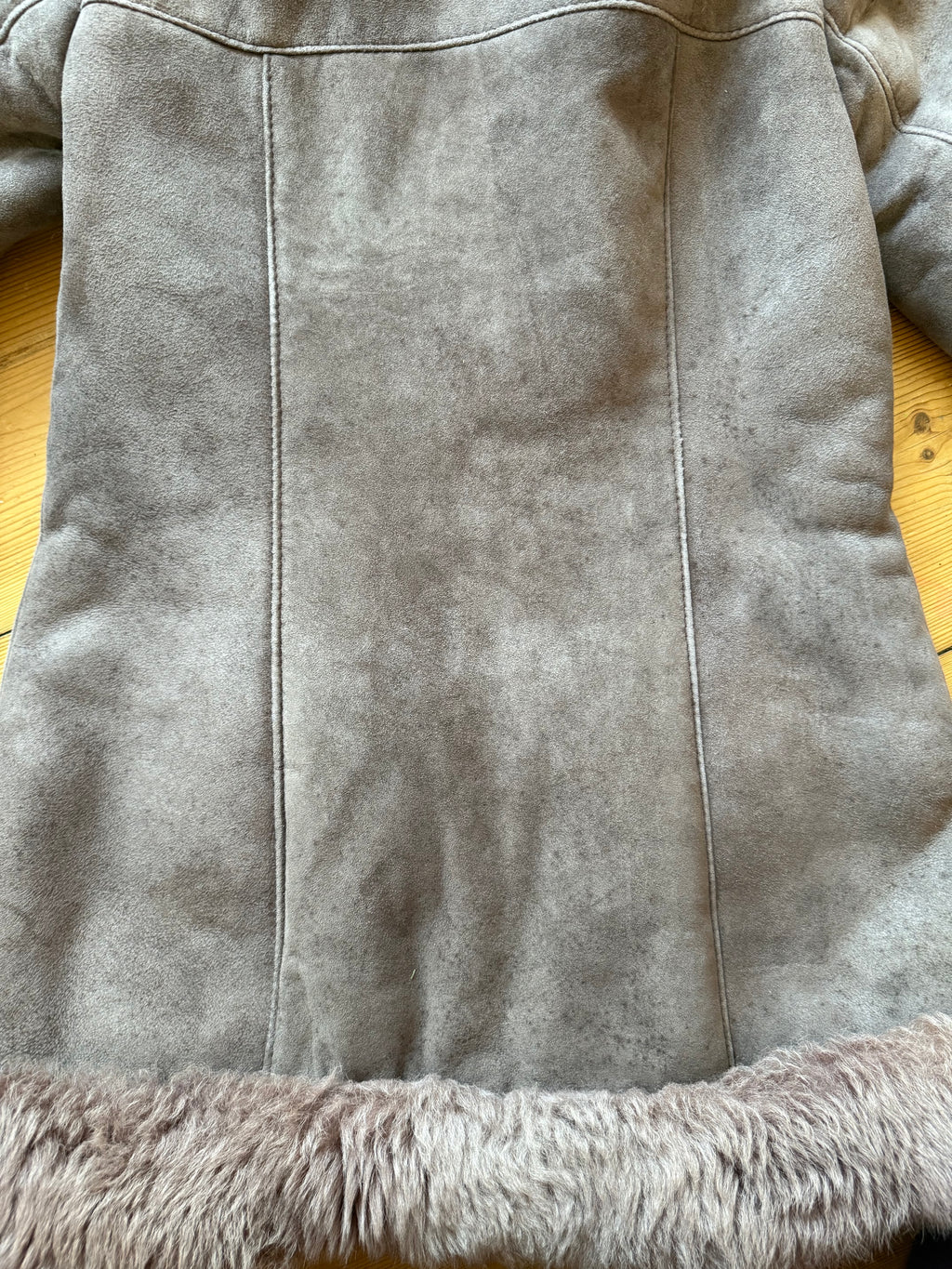 1970s Hooded Shearling Coat in Soft Chestnut / Mushroom Brown – Plush, Cuddly &amp; Exceptionally Warm