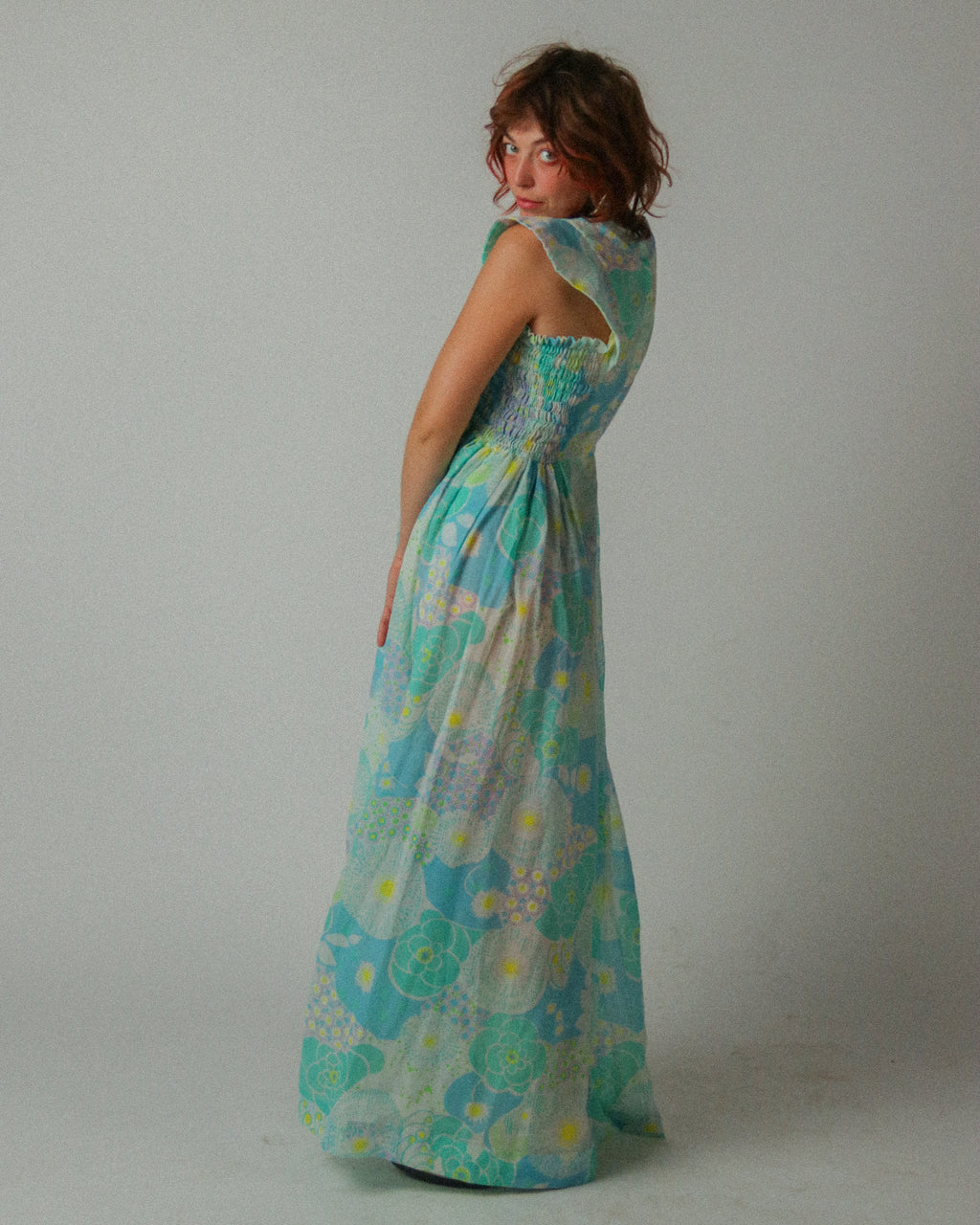 1970s Psychedelic Daisy Paisley Maxidress