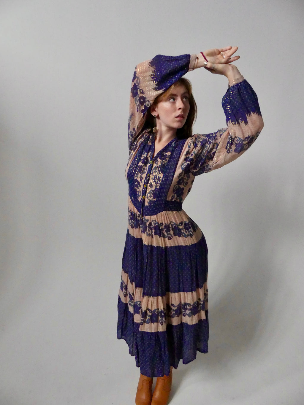 1970s Delft-Blue  and Gold Lurex Interlinks London Cotton Gauze Midi-Dress