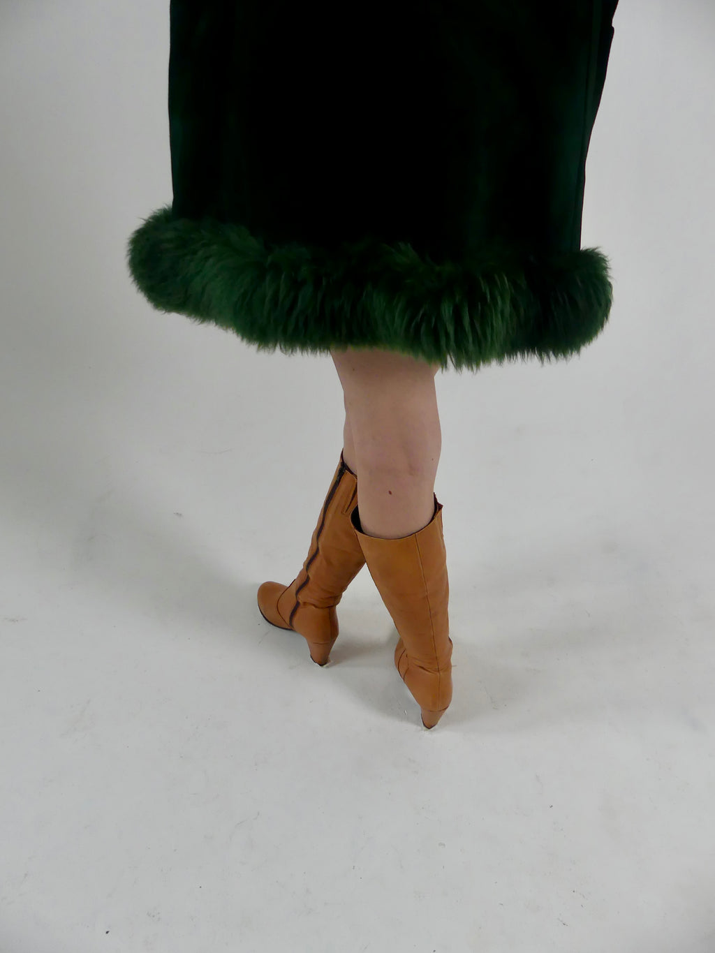 1970er Penny Lane Mantel aus flaschengrünem Wildleder mit Schaffellbesatz